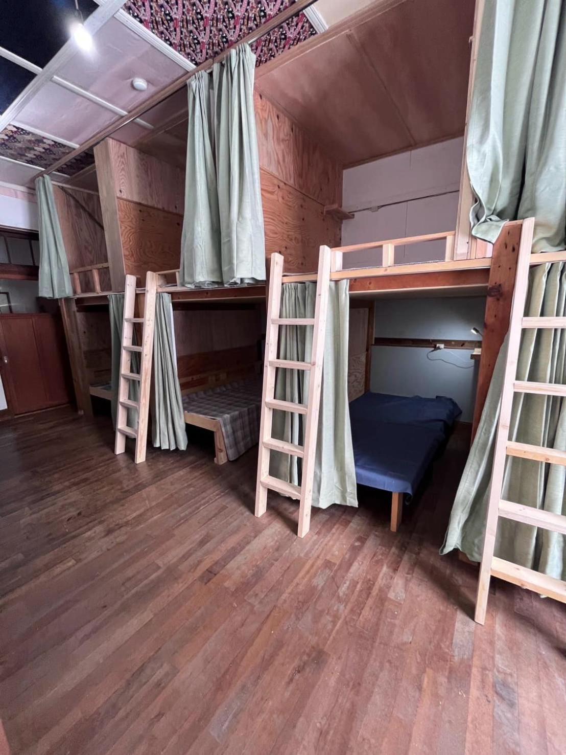 Boken Kazoku Hostel Kucsan Szoba fotó